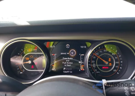 2021 Jeep Wrangler Unlimited Freedom 4X4 из США, поврежденный, VIN 1C4HJXDN5MW670810